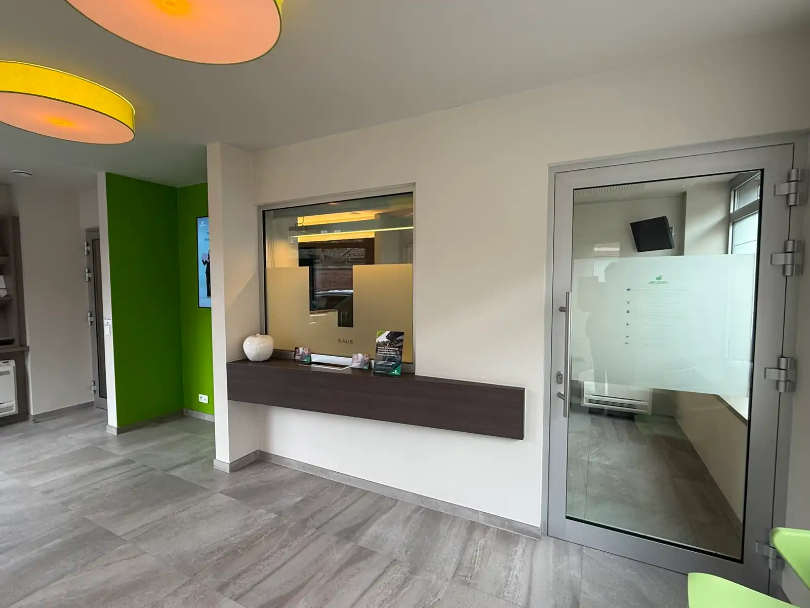  Polyvalente commerciële ruimte met  garage  foto 7