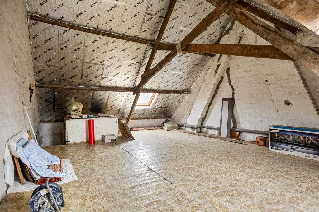 VEURNE: Zonnige en verzorgde (rij)woning met instapklaar comfort, her en der wat opsmukwerk, 3 slpks en geïsoleerde zolder op 120m² grondopp. (mog. garage). foto 14