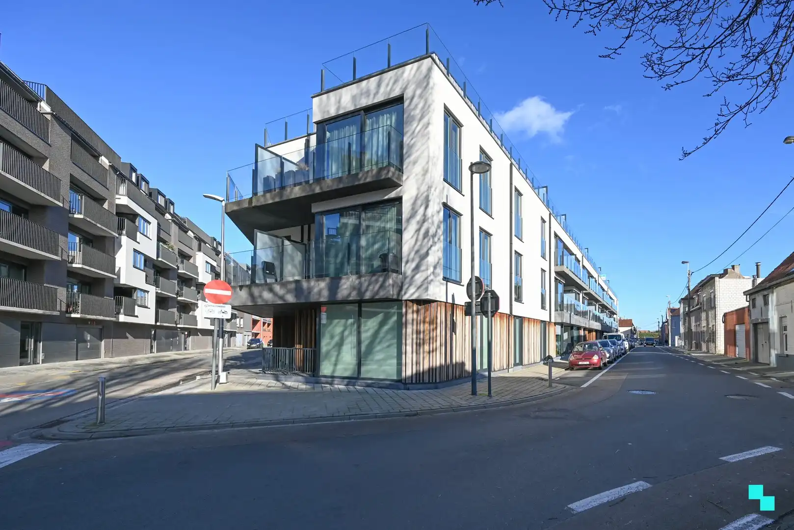 Ondergrondse afgesloten parkeerplaats in Harelbeke! foto 6