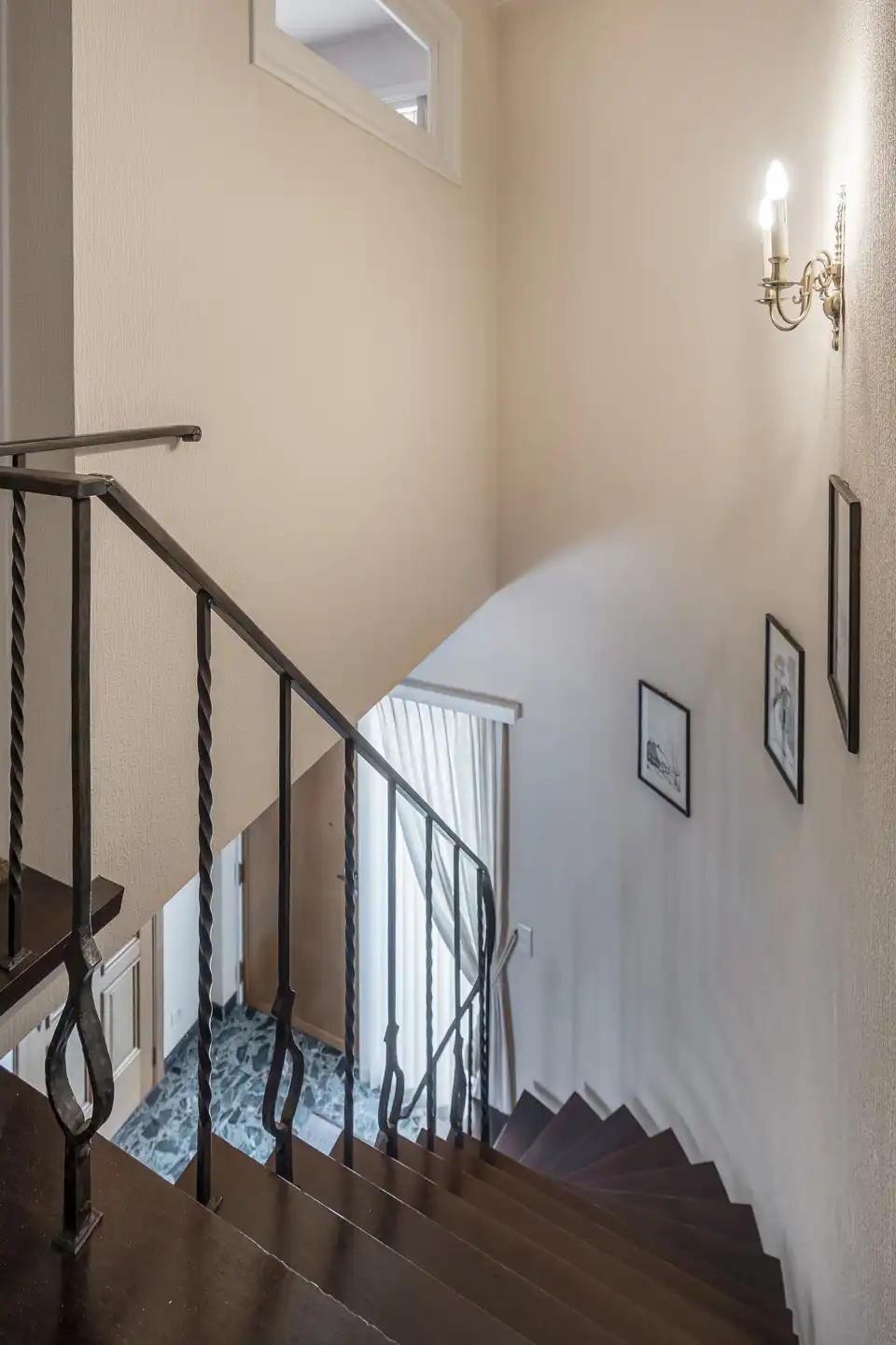 Charmante woning op een toplocatie foto 17