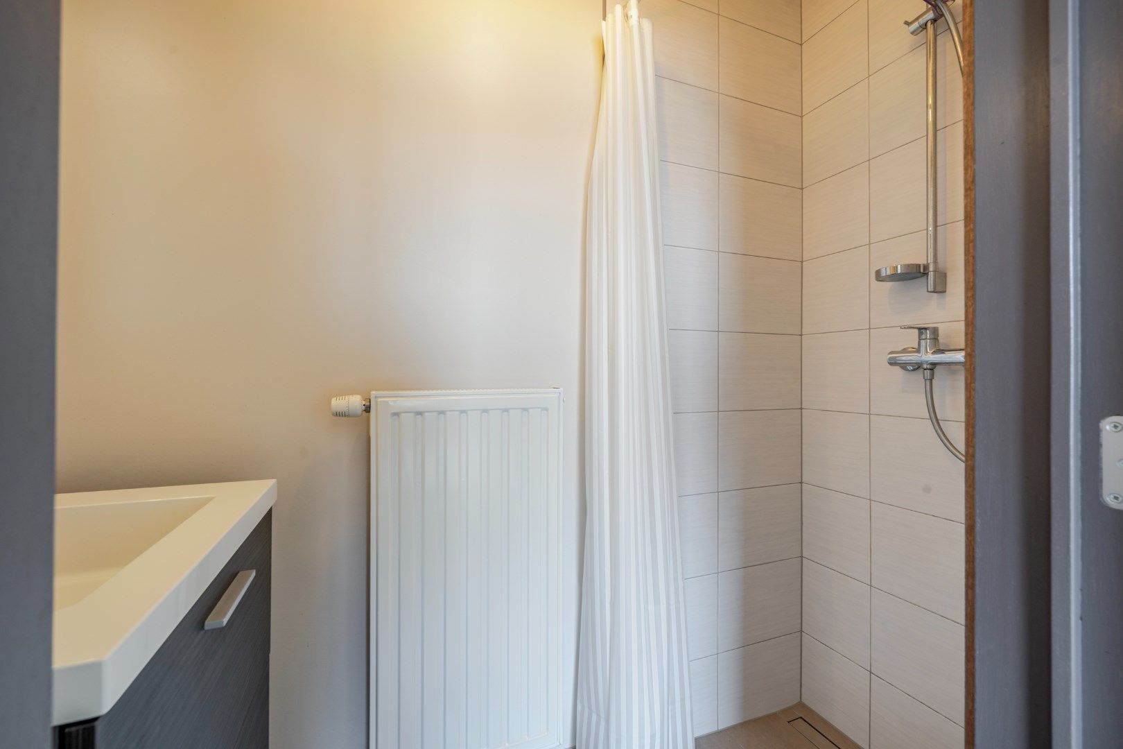 Ruim en lichtrijk 3 SLK duplex appartement foto 10
