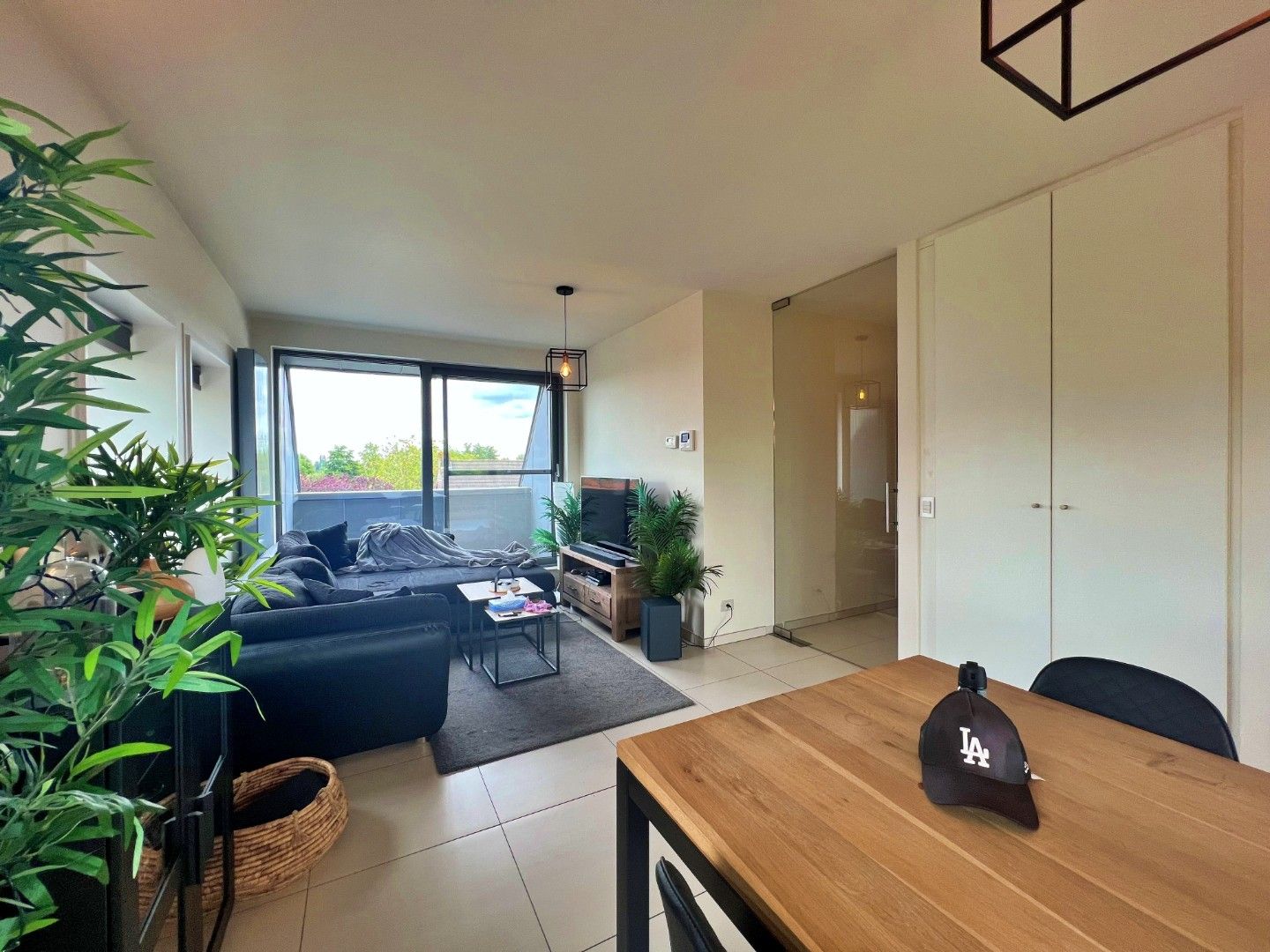 Lichtrijk 2-slaapkamer appartement met garage en 2 terrassen foto 5