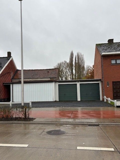 Bouwgrond (LOT 2) voor gesloten bebouwing met uitweg achteraan (totale oppervlakte 365m²) foto 3