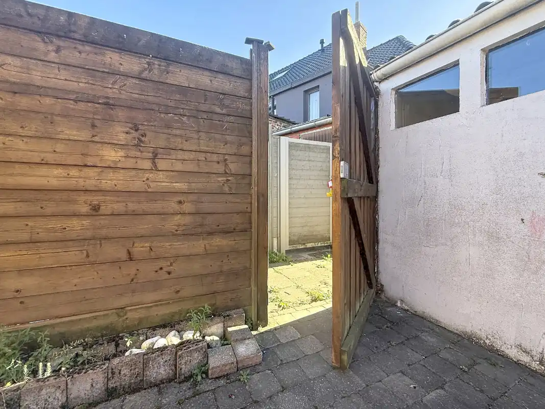 Rijwoning met 3 slaapkamers en uitweg foto 18