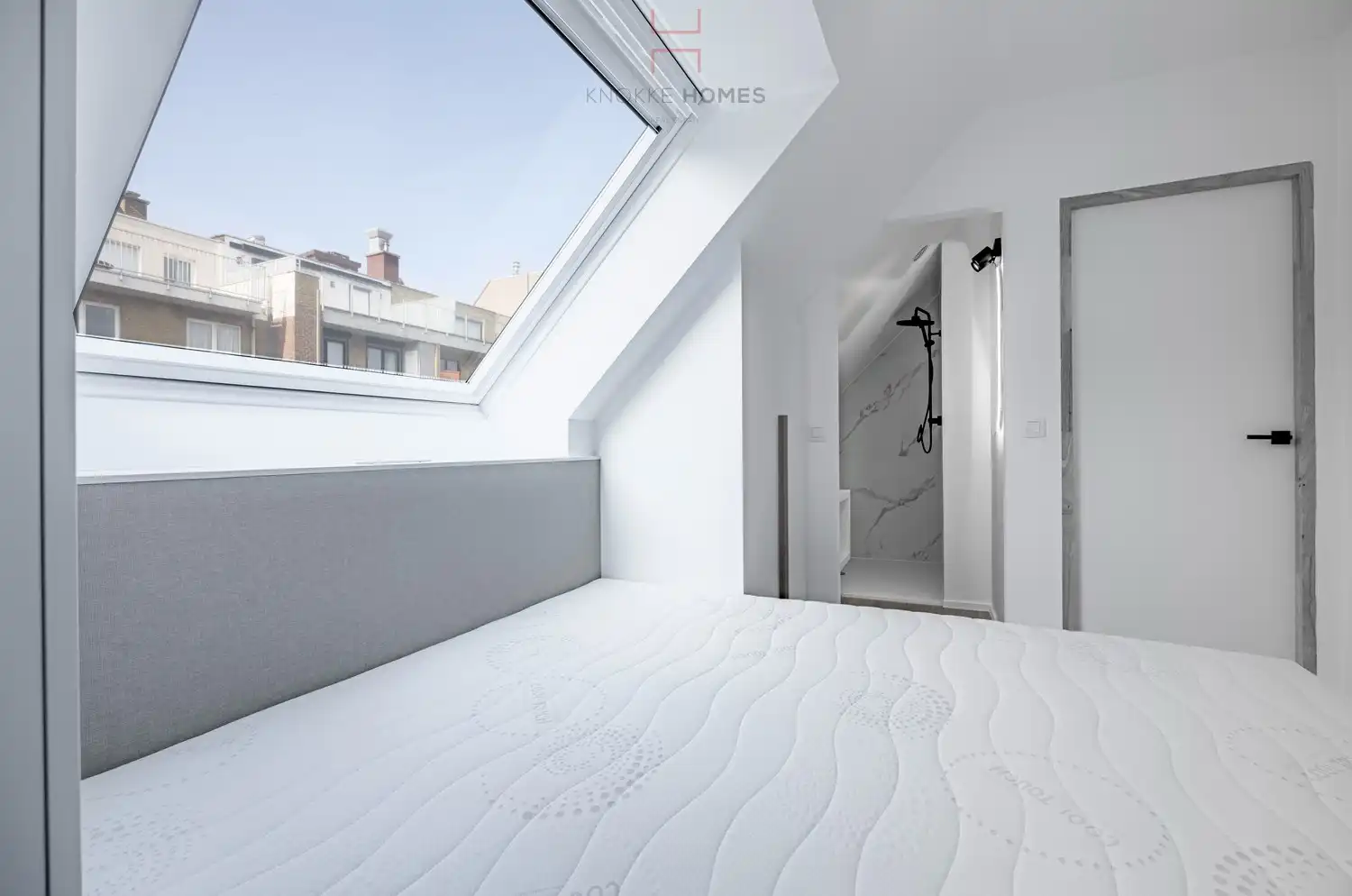 Ruim en lichtrijk appartement vlakbij het strand van Duinbergen foto 21