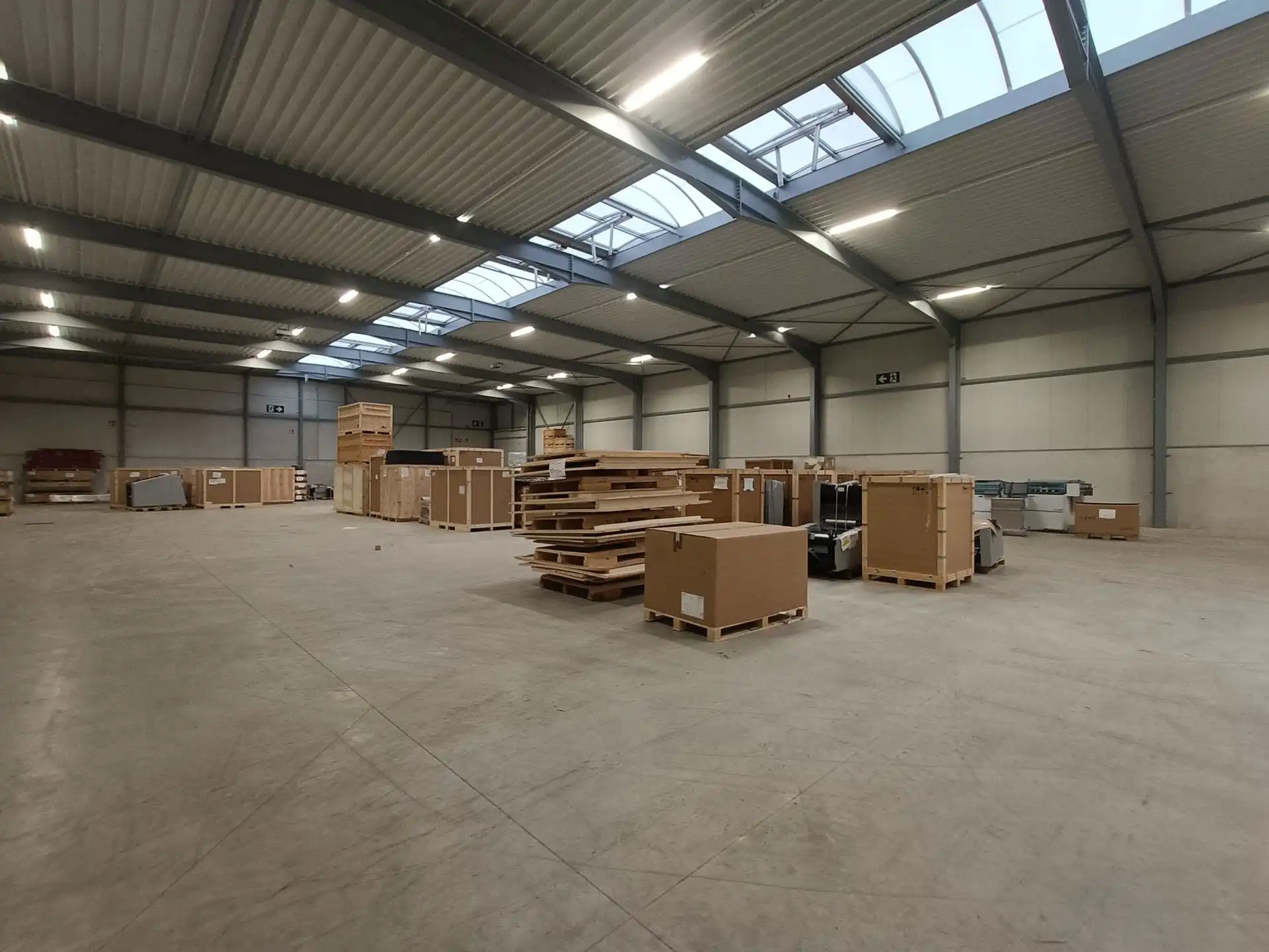Logistiek gebouw te huur in industriezone Lier  foto 4