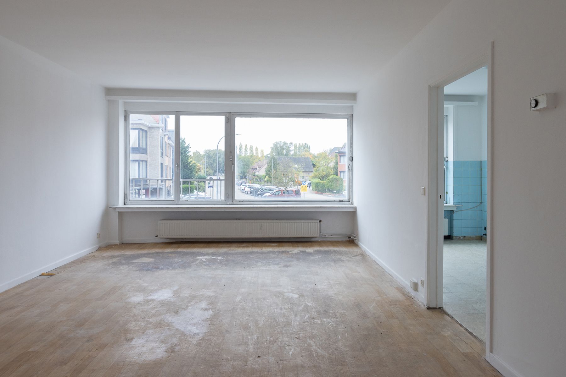Te renoveren appartement met twee slaapkamers foto 3