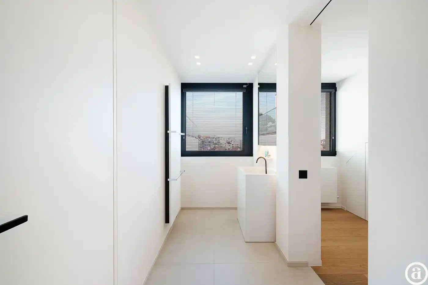 Luxueus appartement (4 slpk) met frontaal zicht op Zegemeer. foto 25