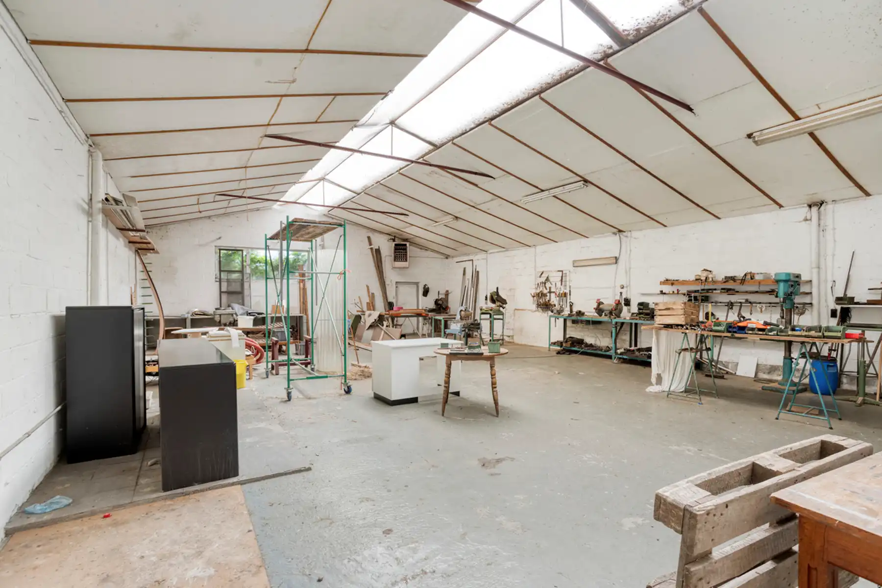 Bungalow (+/- 163 m²) + loods/werkplaats (>400 m²) + oprit foto 28