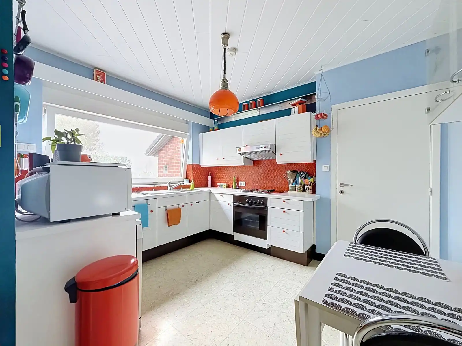 Charmante woning met 4 SLPK, Garage én Tuin! foto 7