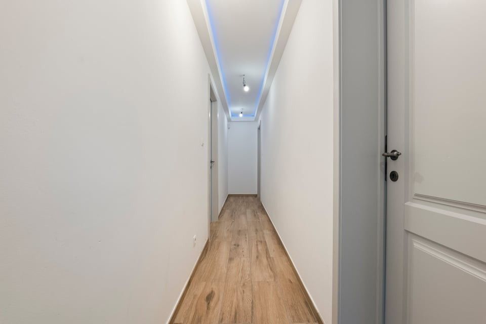 RUIME, GERENOVEERDE OPEN BEBOUWING MET 6 SLKS EN KNAPPE TUIN IN ALKEN foto 36