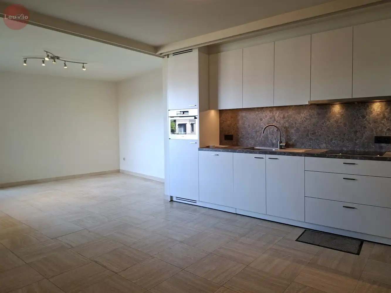 Ruim 1-slaapkamerappartement in hartje Leuven foto 2