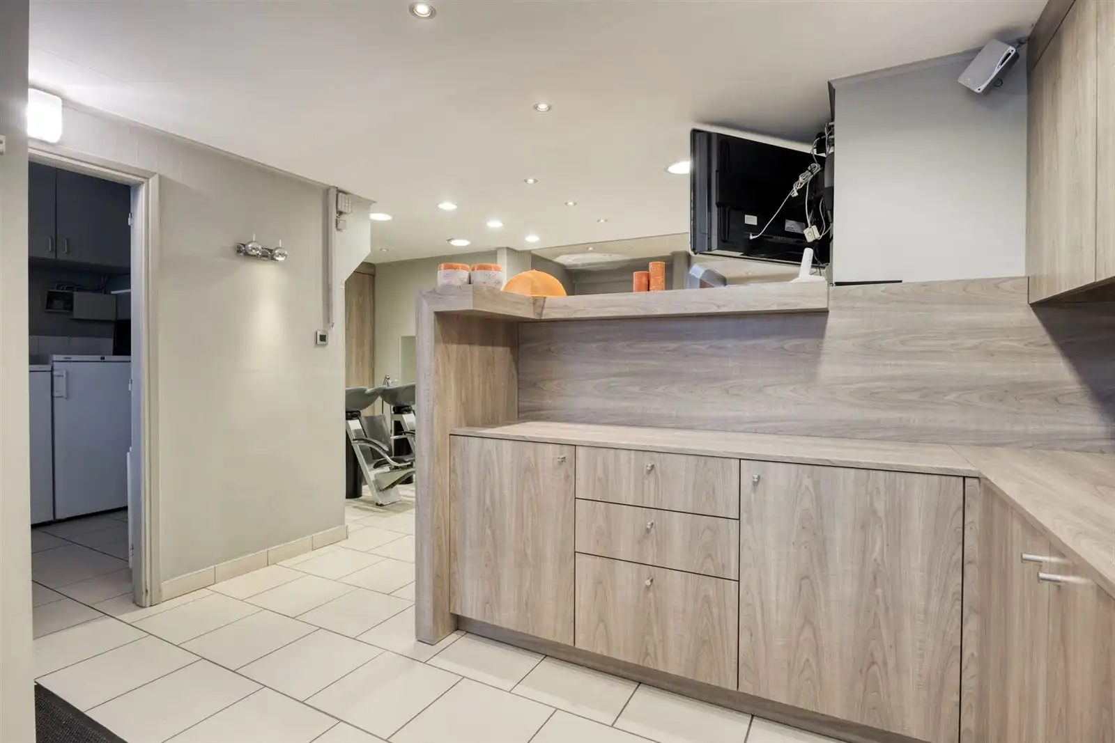 Uniek aanbod in Wilrijk: appartement met handelspand, tuin en bijgebouw  foto 25