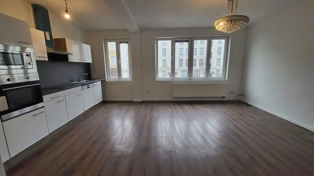 Ruim en opgefrist 2-slpkr appartement foto {{pictureIndex}}