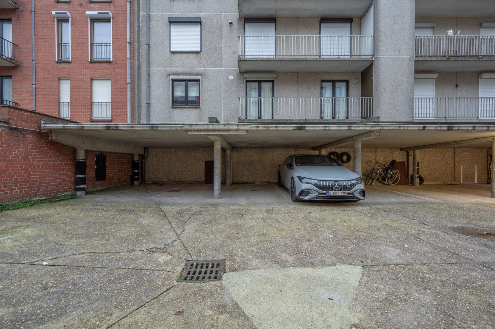 Subliem gerenoveerd appartement met 3 slaapkamers foto 22