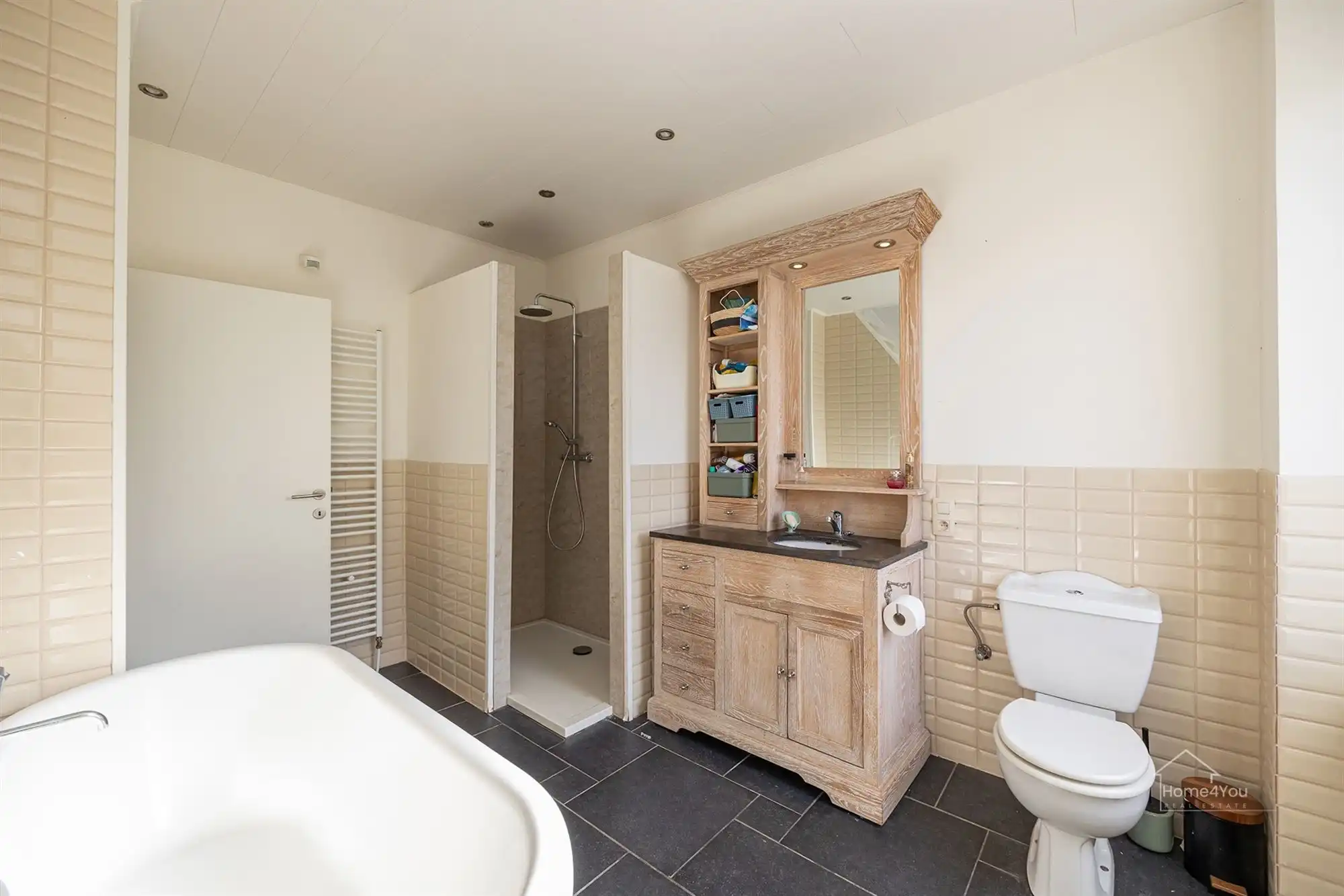 Instapklare Rijwoning, 2 slaapk en tuin foto 11