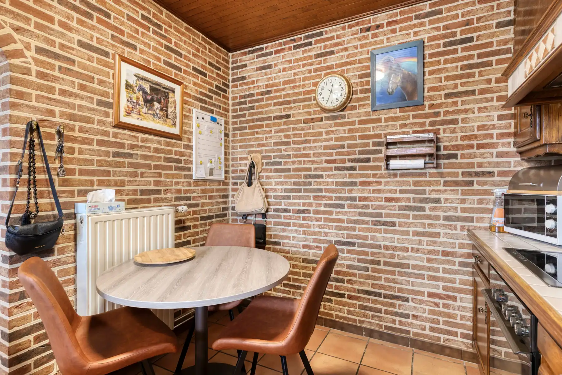 Mooie open bebouwing met bijgebouw en grote tuin foto 7