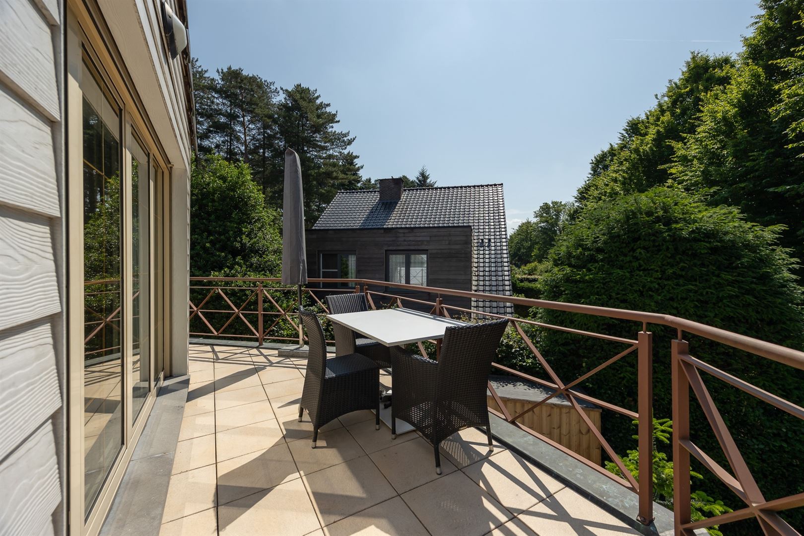 Een moderne villa met 4 ruime SLKS  nabij het centrum van Heide- Kalmthout. foto 29
