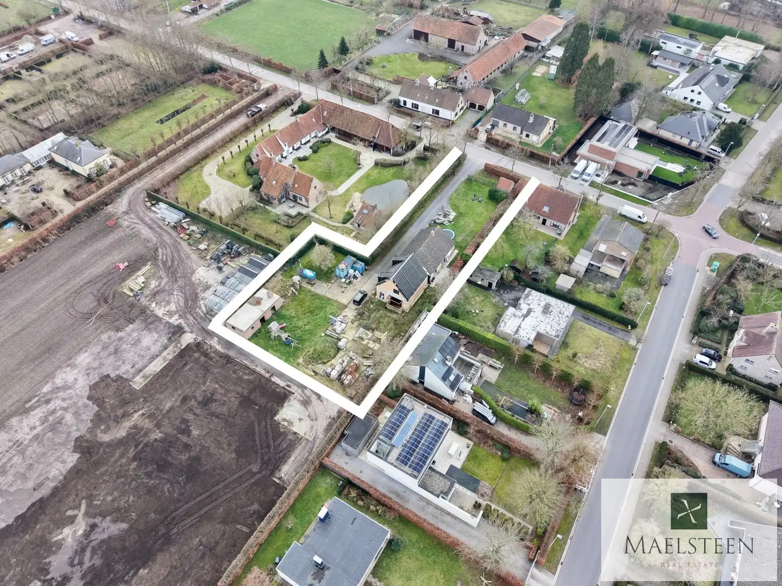 Terrein van 2.168 m² met vergund plan te Sint-Andries foto 7