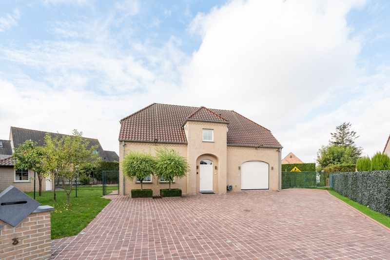 Ruime, instapklare villa nabij centrum Beitem – op slechts 10 min van Roeselare voorzien van  5 à 6 slpks. foto 24