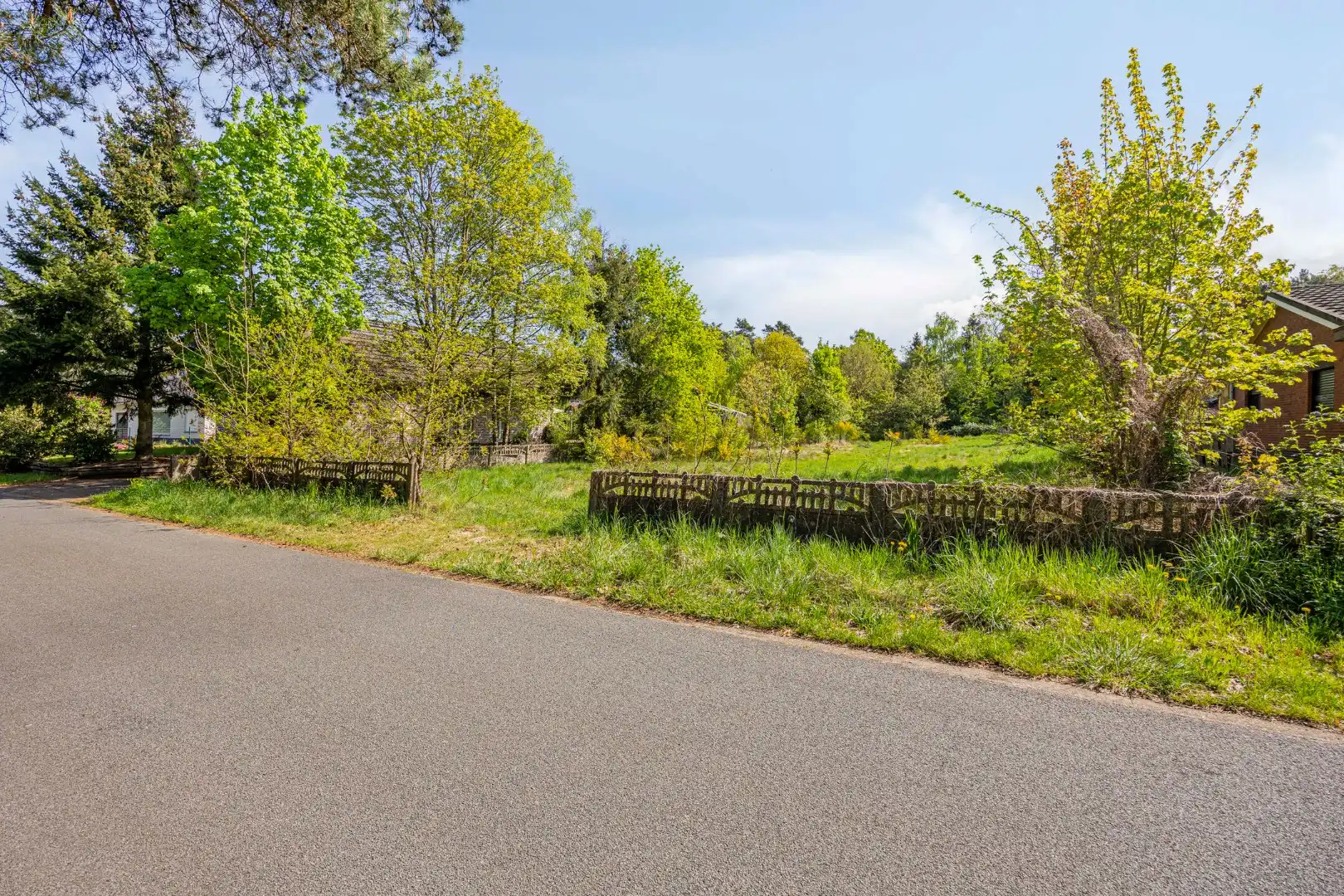 Prachtig gelegen bouwgrond van 1.277 m² voor ruime open bebouwing ! foto 5