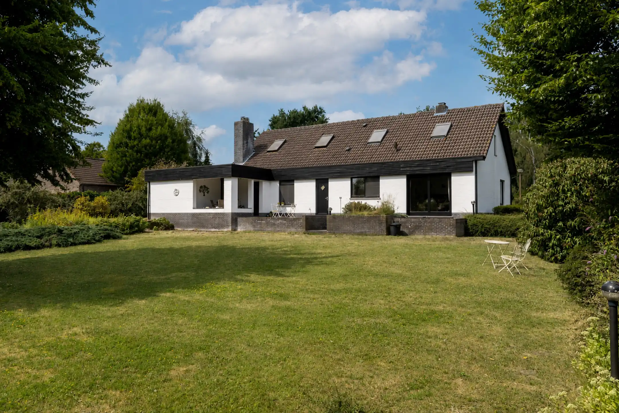 Rustig gelegen villa | 6 slks | 1.705 m² | zuidgericht foto 25