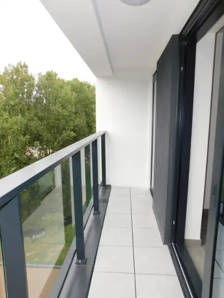 Appartement aan het water met zicht op de vaart inclusief garage foto 15