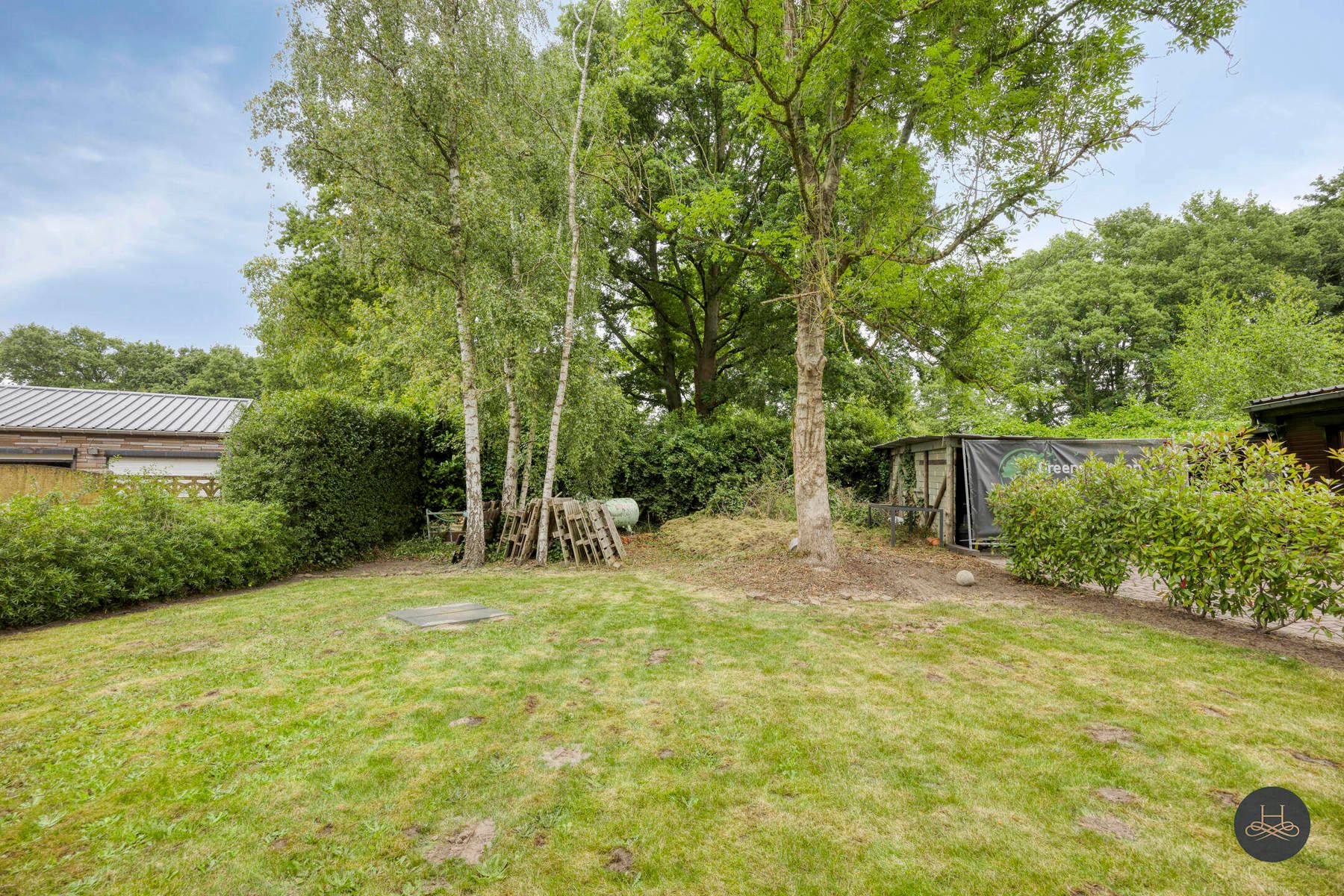 Ruime vakantiewoning in het groen foto 26