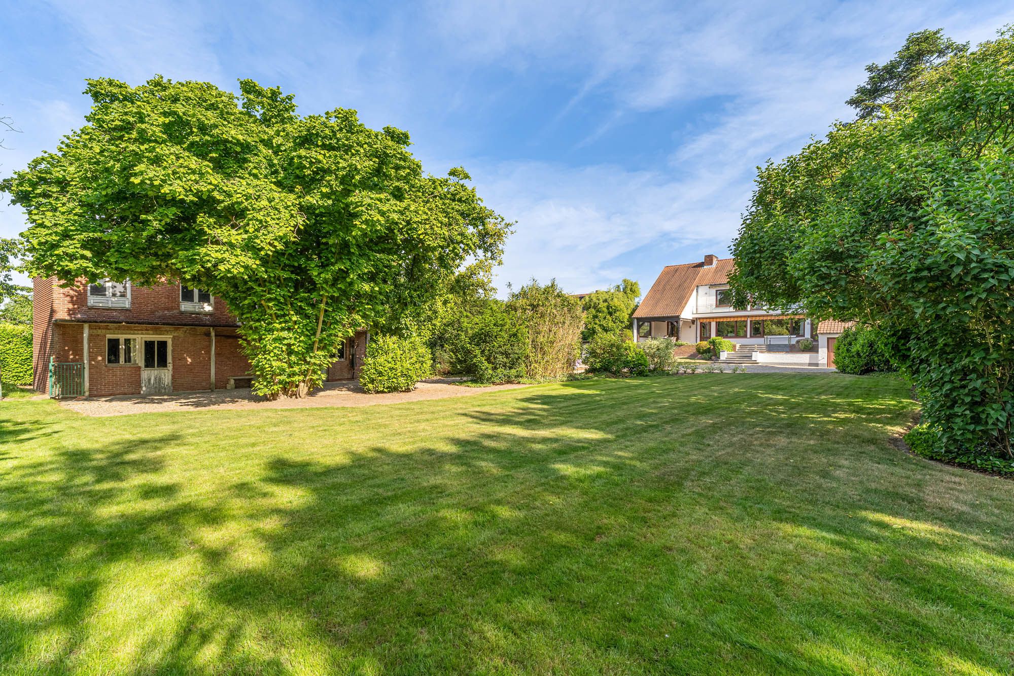 Karaktervolle woning met kantoorruimte op prachtig perceel te Dilsen-Stokkem foto 3