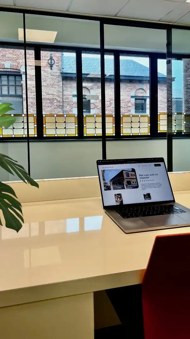 Volledig gerenoveerde kantoren in kleinschalig business center in Gent foto 5