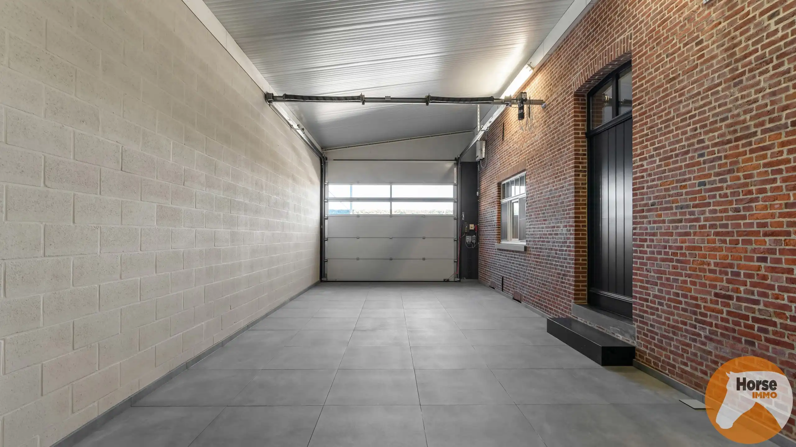 HEUSDEN-ZOLDER - Hoeve met paardenaccommodatie foto 34