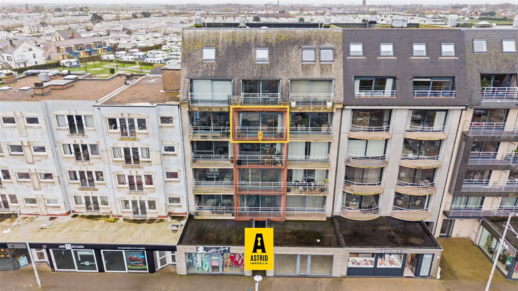 Studio met aparte slaaphoek op topligging! foto 18