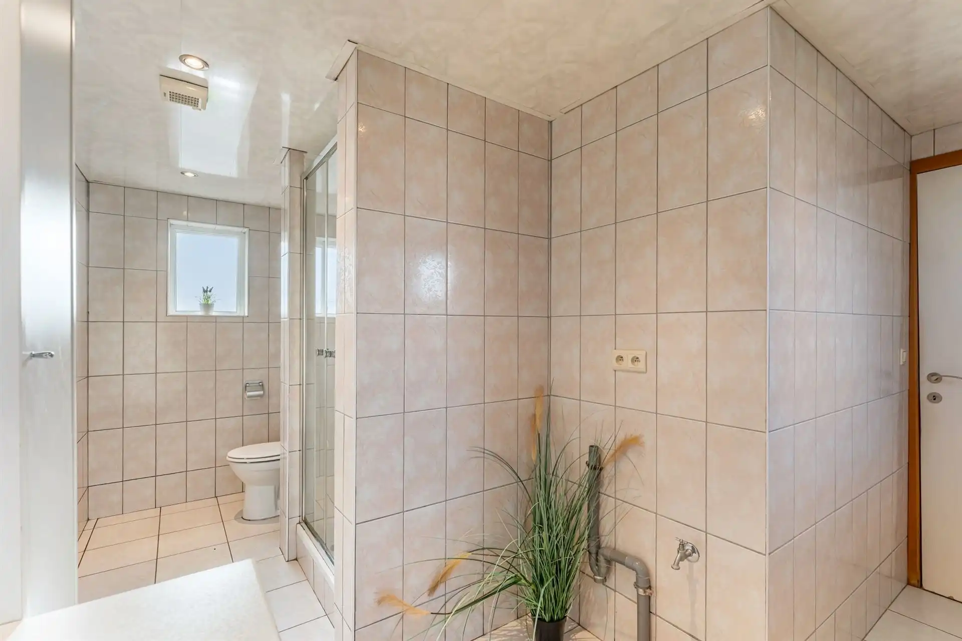 Eengezinswoning met tuin. foto 13