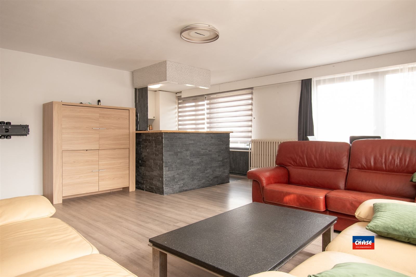 Handelspand met appartement en garagebox foto 12