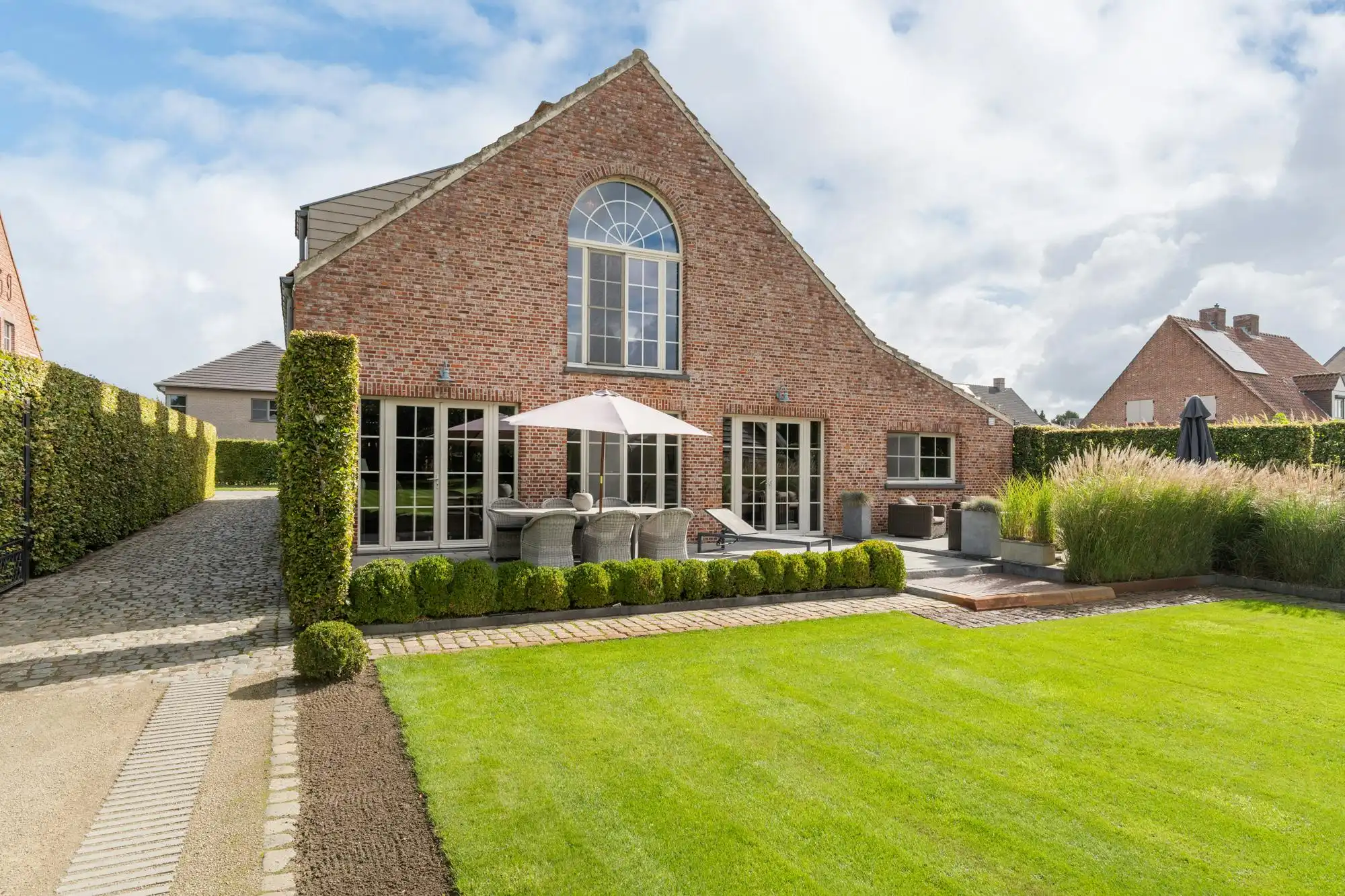 Woonst met B&B en appartement te koop in Minderhout foto 3