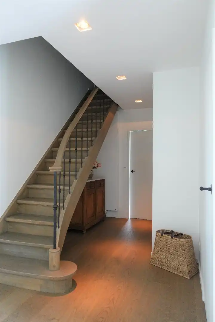 Prachtige karaktervolle villa op groot perceel nabij invalswegen foto 5