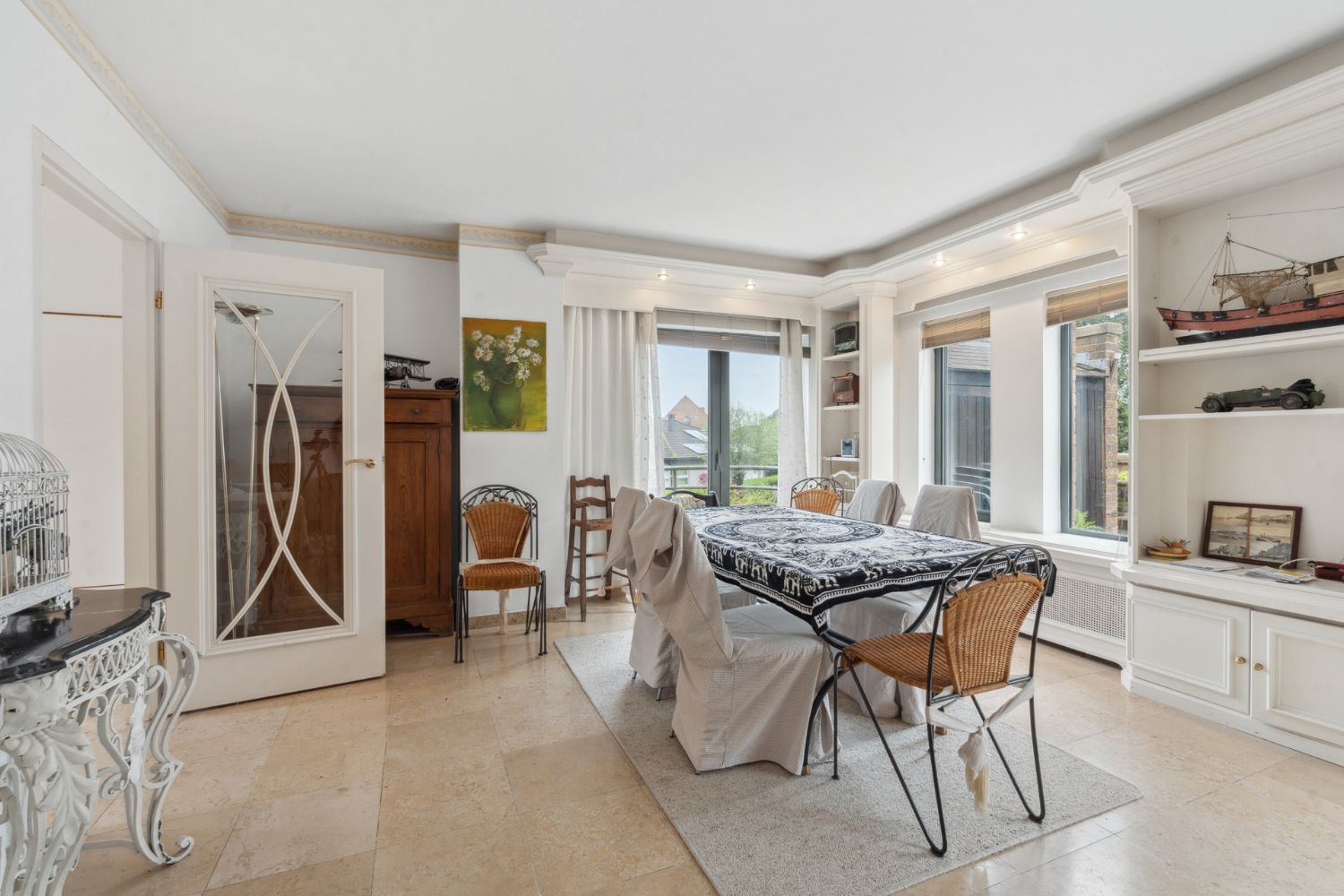 Ruim vier slaapkamer appartement met zongericht terras en zicht op het water foto 7