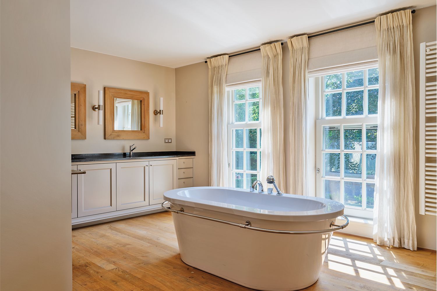 Tijdloze Vlassak-Verhulst villa op 3.016 m2 foto 12