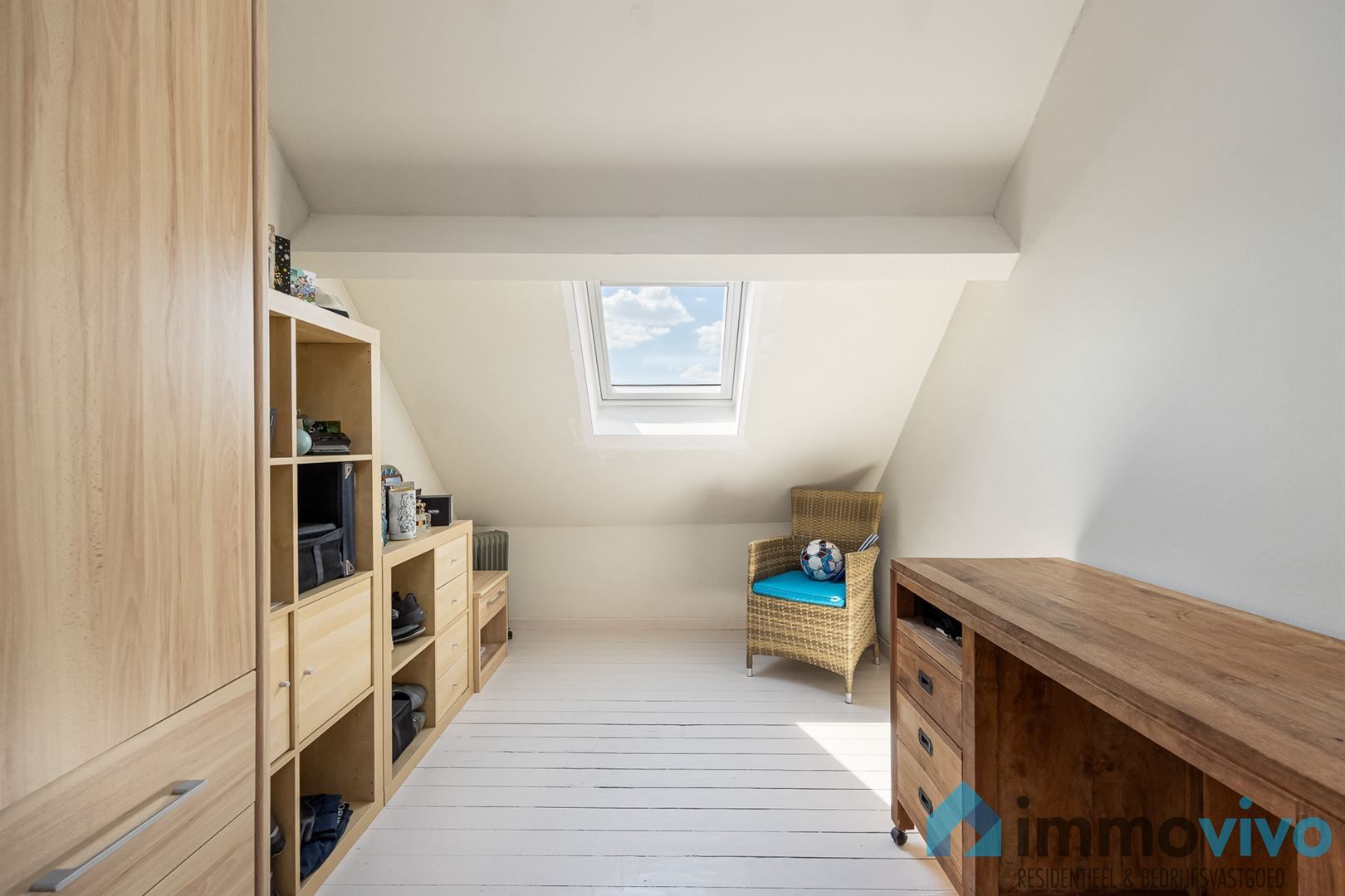 Gerenoveerd duplexappartement met 3/4 slaapkamers. foto 8