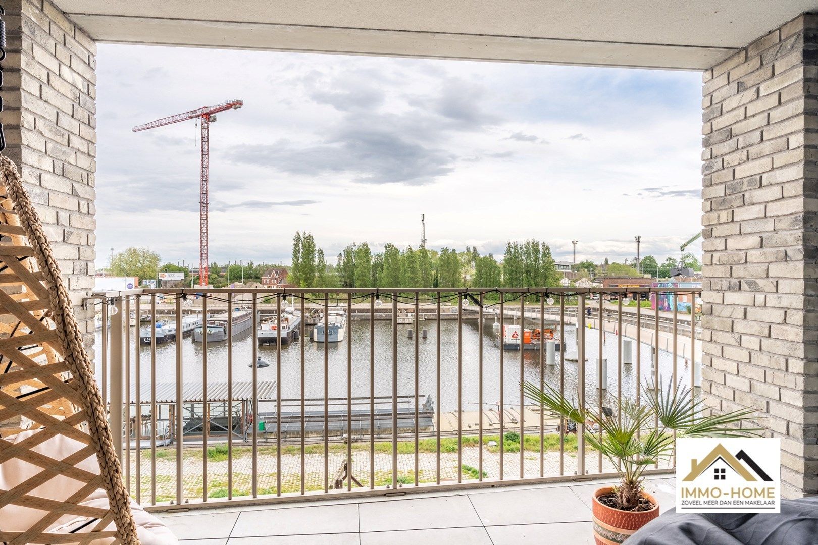 Nieuwbouw appartement met zicht op dokken te Gent foto 19