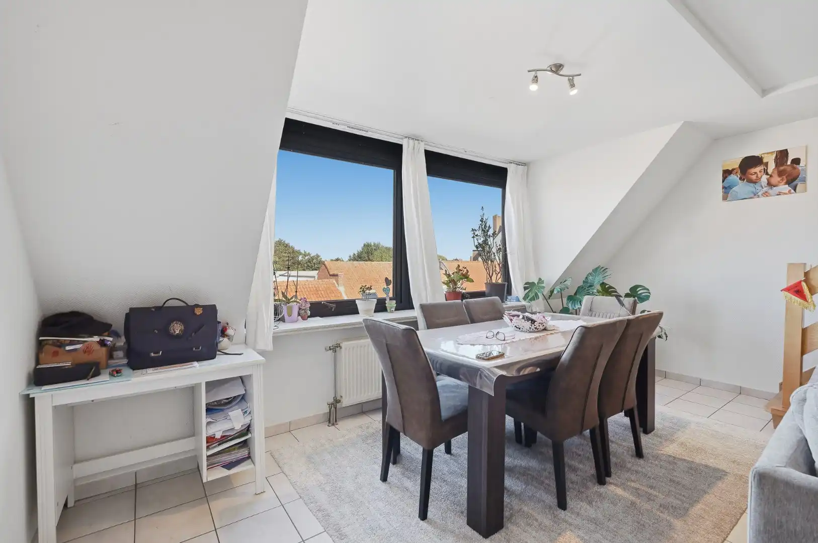 Twee slaapkamer duplexappartement te huur in centrum Oudenburg foto 4