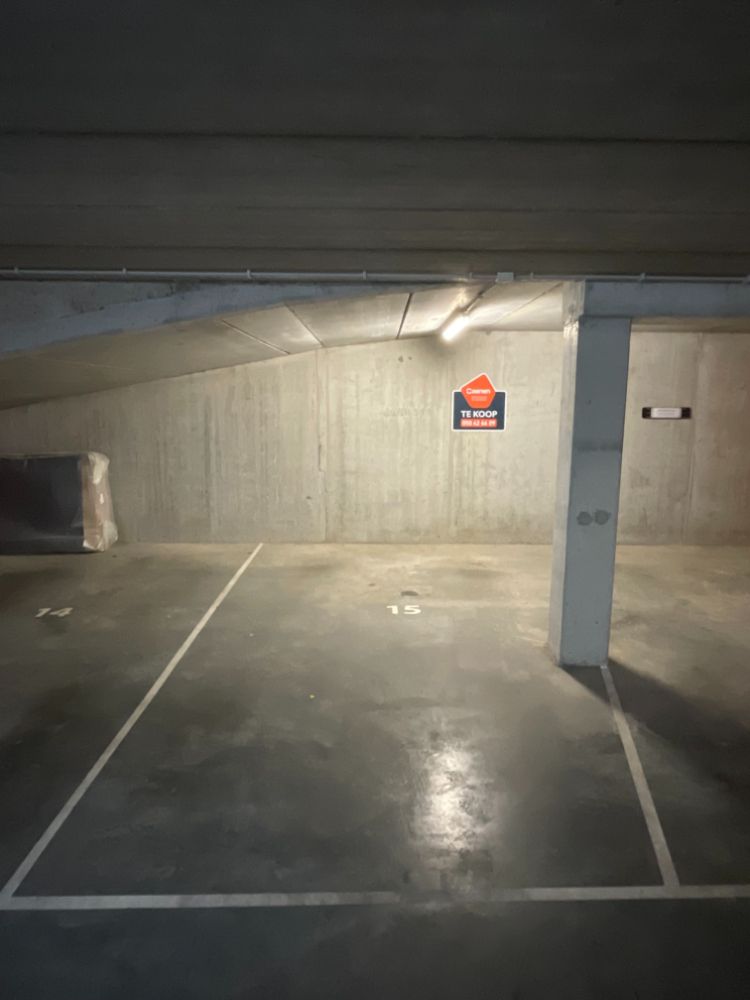 Ruime staanplaats in centrum Blankenberge foto 3
