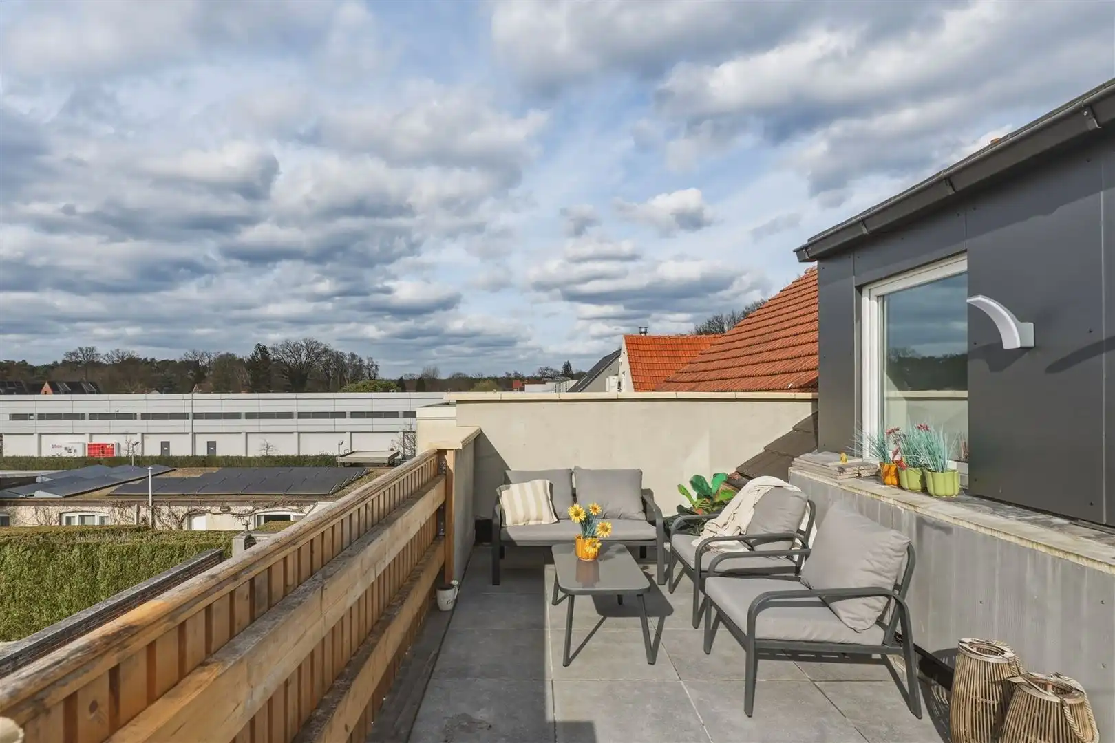 Volledig gerenoveerde gezinswoning met 5 slaapkamers foto 19