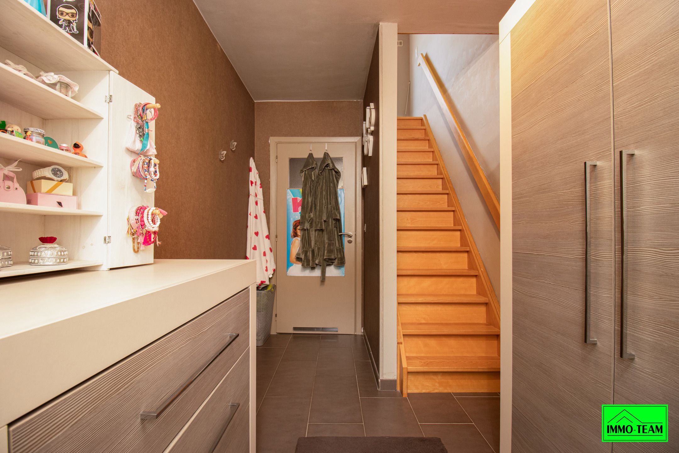 Charmante 2-gevelwoning in rustige buurt foto 2