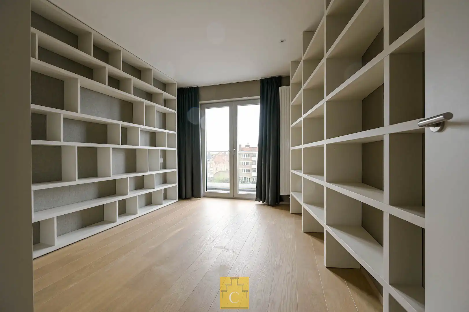 knappe penthouse met zicht op 't Stil Ende en het Graaf Visartpark foto 16