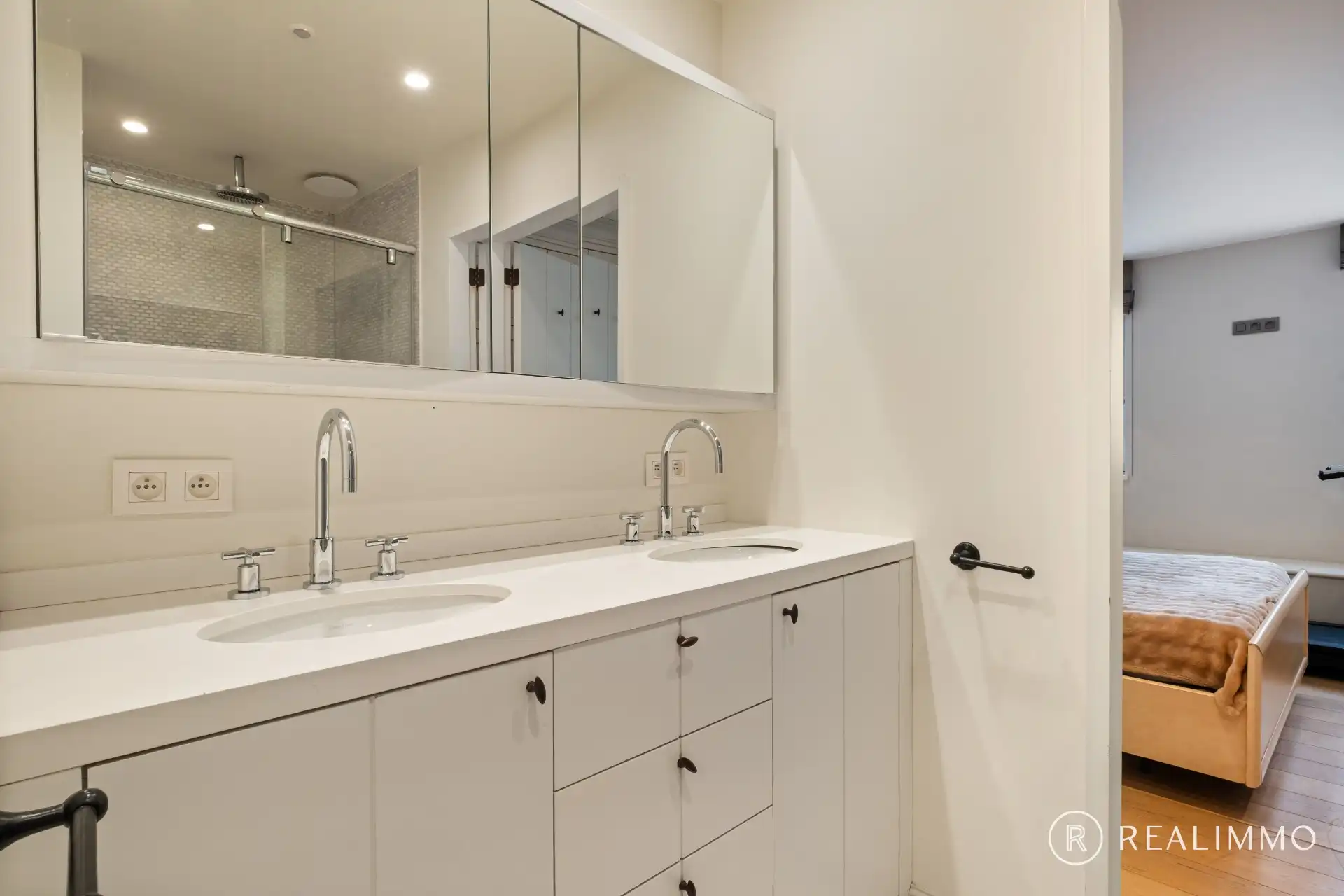 EXCLUSIEVE VILLA TE KOOP IN ZULTE foto 18