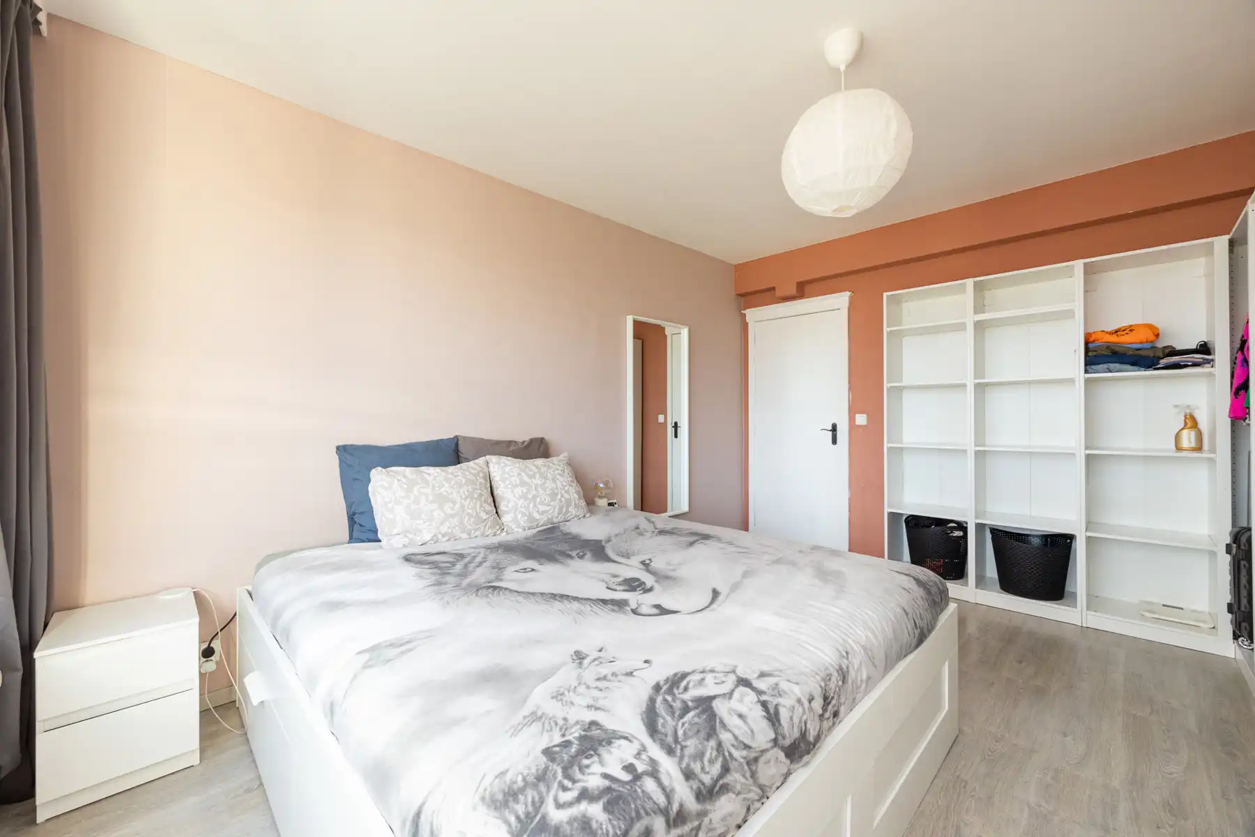 Instapklaar appartement met 3 slaapkamers vlakbij Rivierenhof! foto 8