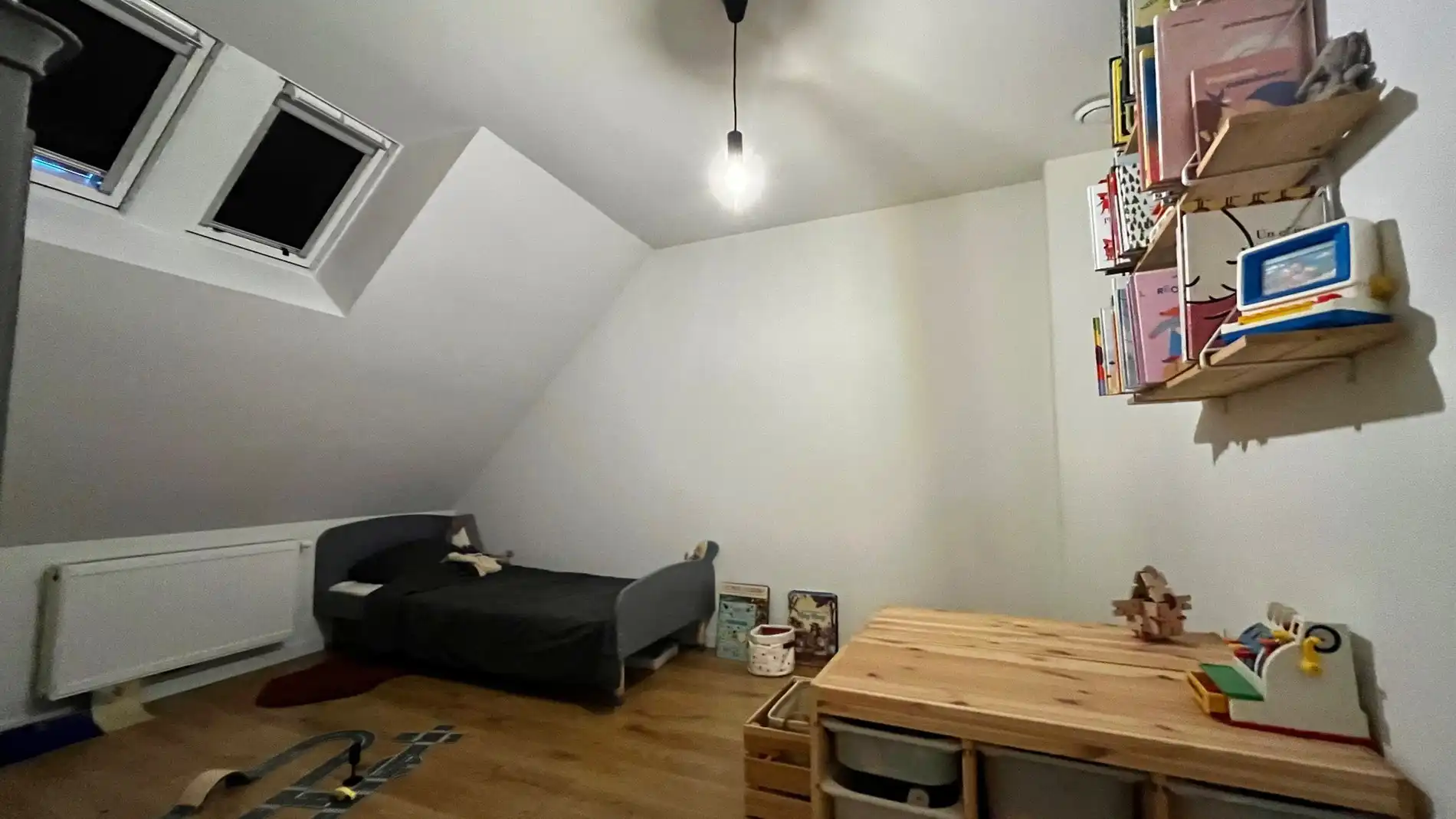 Welkom in deze ruime, vernieuwde BEN-woning met mogelijk 4 ruime slaapkamers, uitweg en zonnepanelen! foto 19