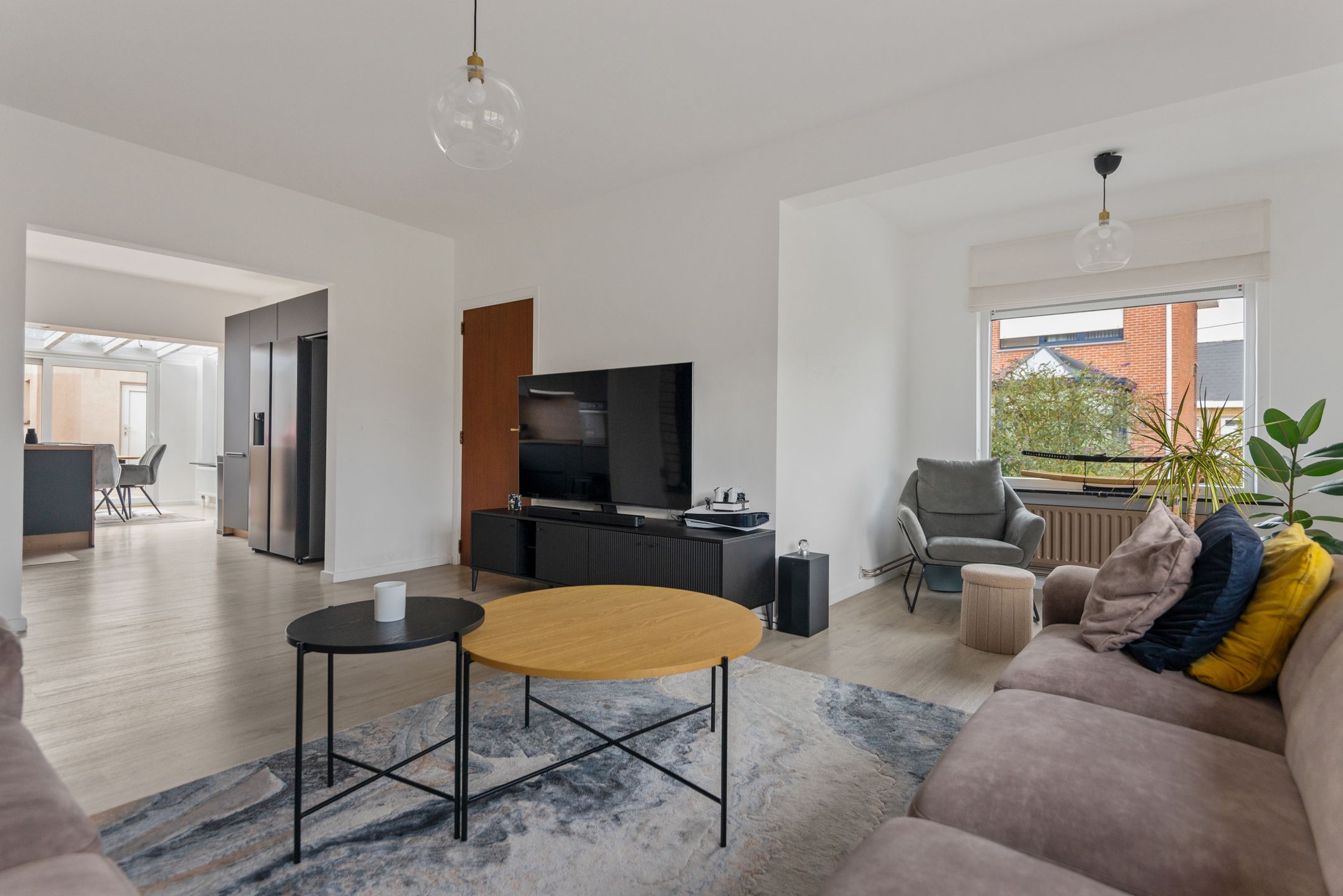 Instapkl. Half-open woning met 3 slpk, polyv. zolder, gar., oprit en tuin foto 7
