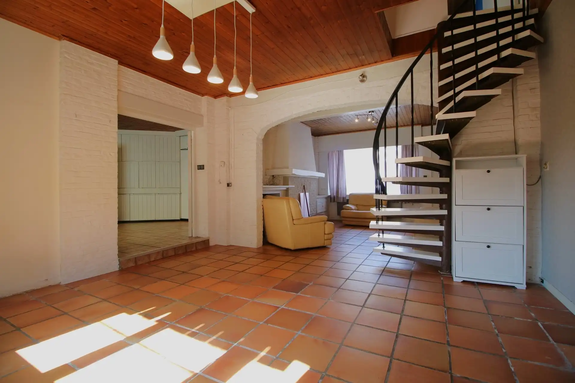 Te renoveren woning 3 slpk & tuin foto 4